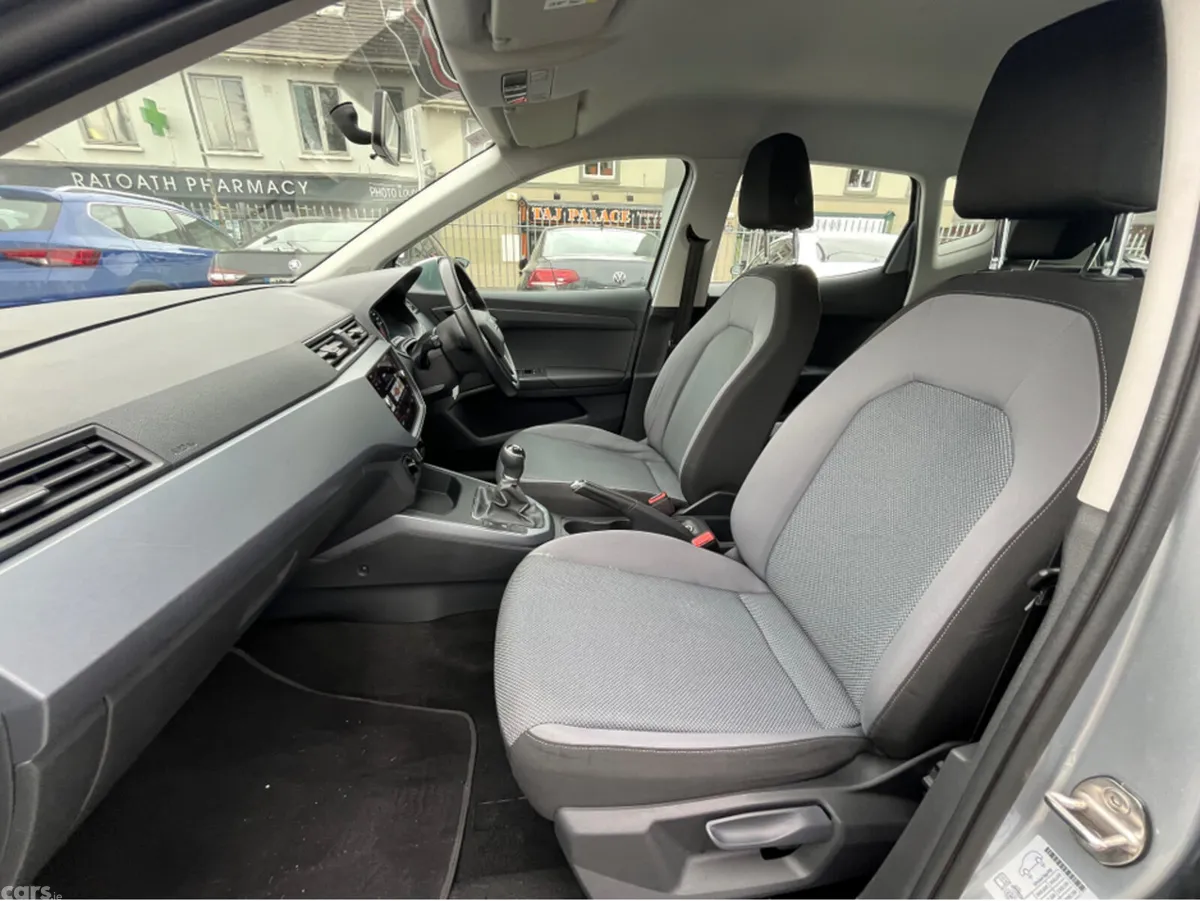 SEAT Arona Hatchback, Diesel, 2018, Grey