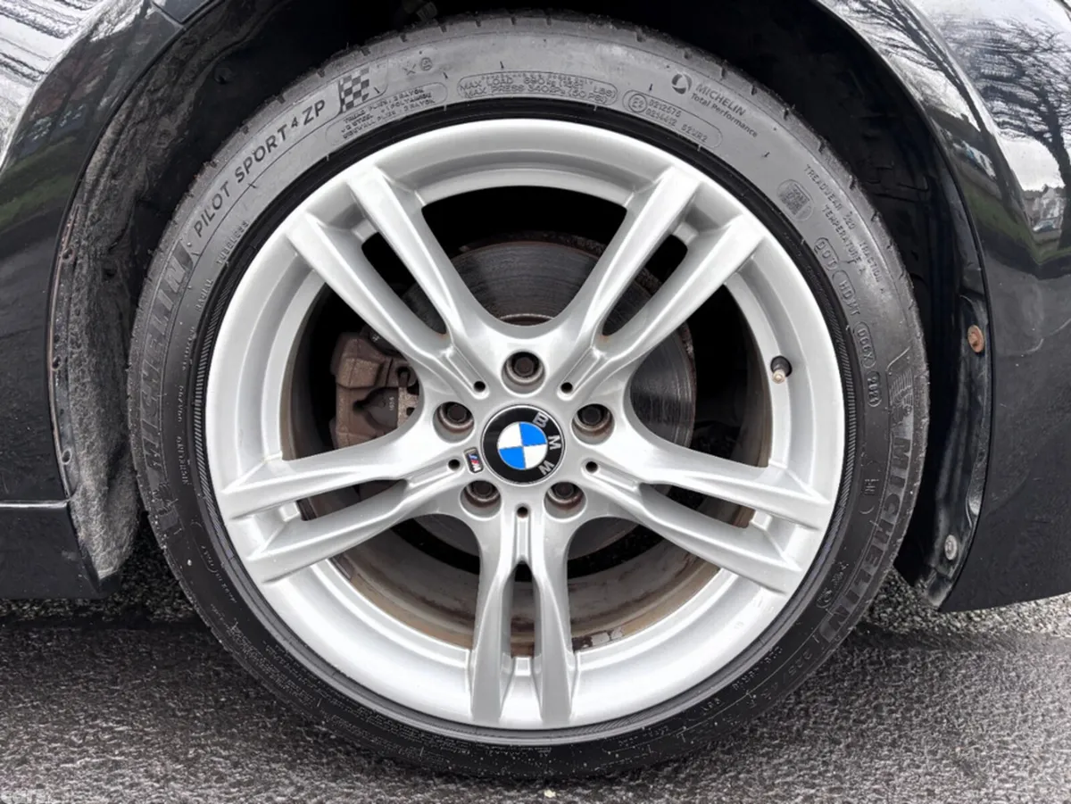 BMW 3-Series Saloon, Petrol Plug-in Hybrid, 2016, Black