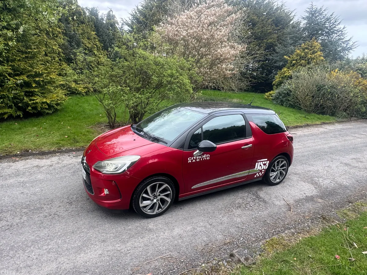 Citroen DS 3 Hatchback, Petrol, 2015, Red