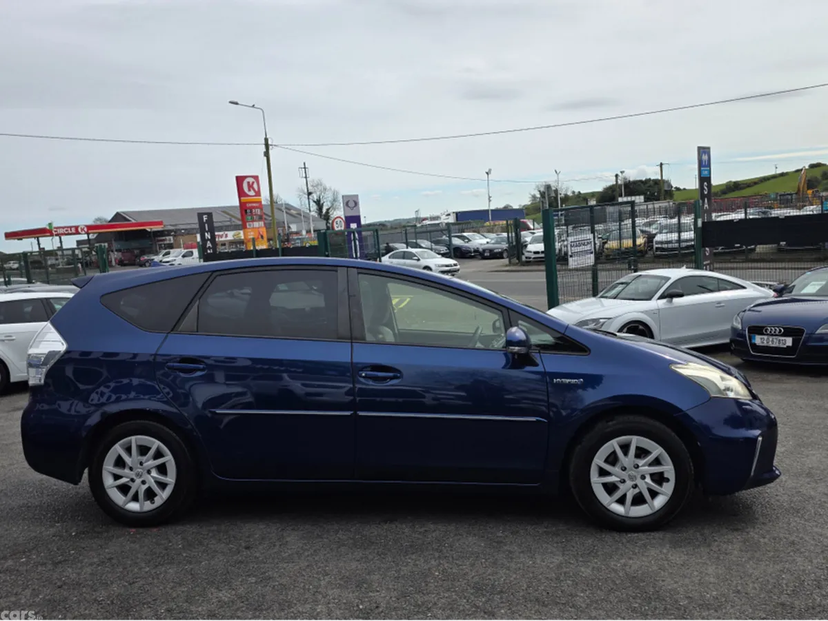 Toyota Prius MPV, Petrol Hybrid, 2013, Blue