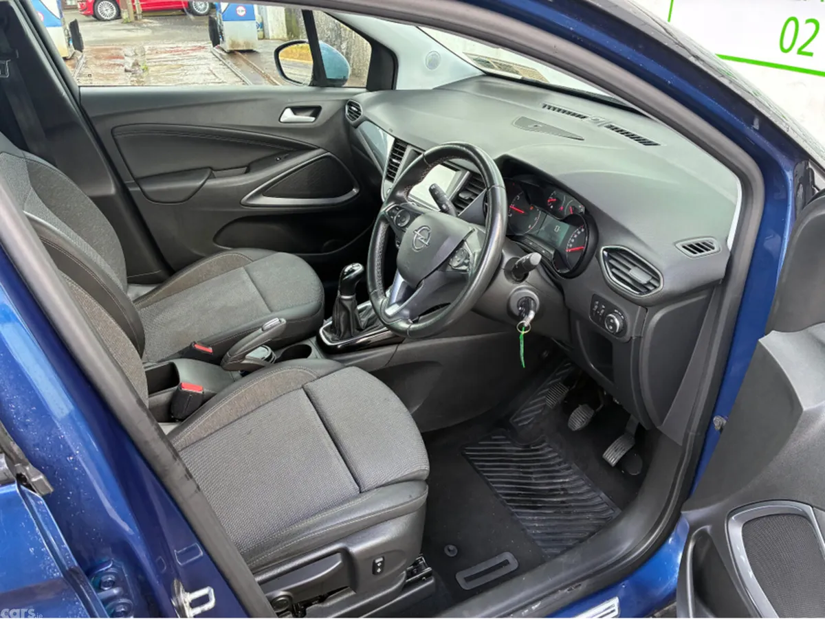 Opel Crossland X MPV, Petrol, 2022, Blue