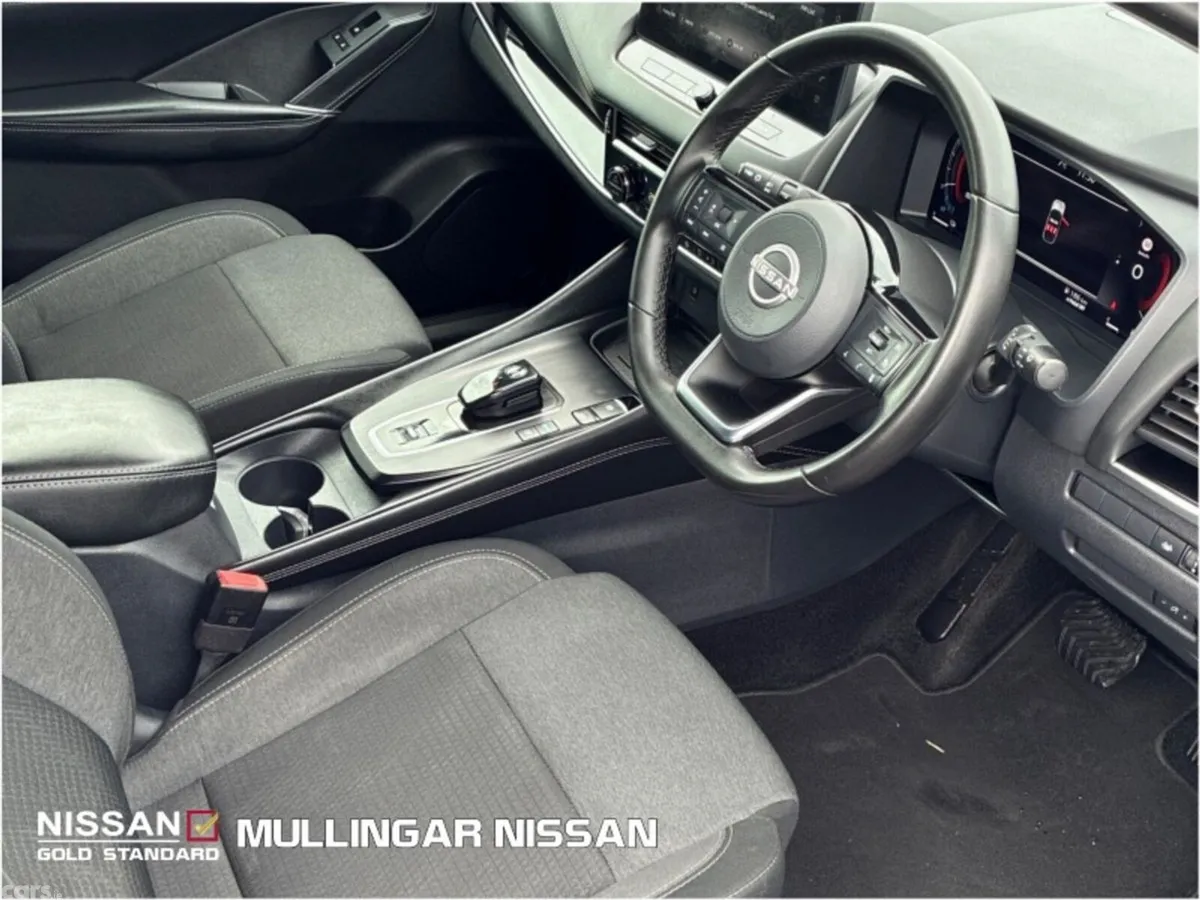 Nissan Qashqai MPV, Petrol, 2024, Grey