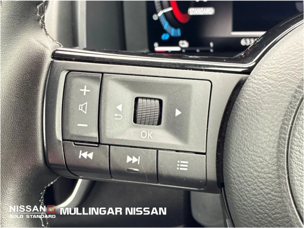 Nissan Qashqai MPV, Petrol, 2024, Grey