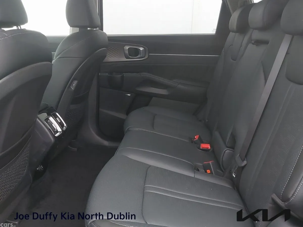 Kia Sorento SUV, Petrol Plug-in Hybrid, 2026, Blue