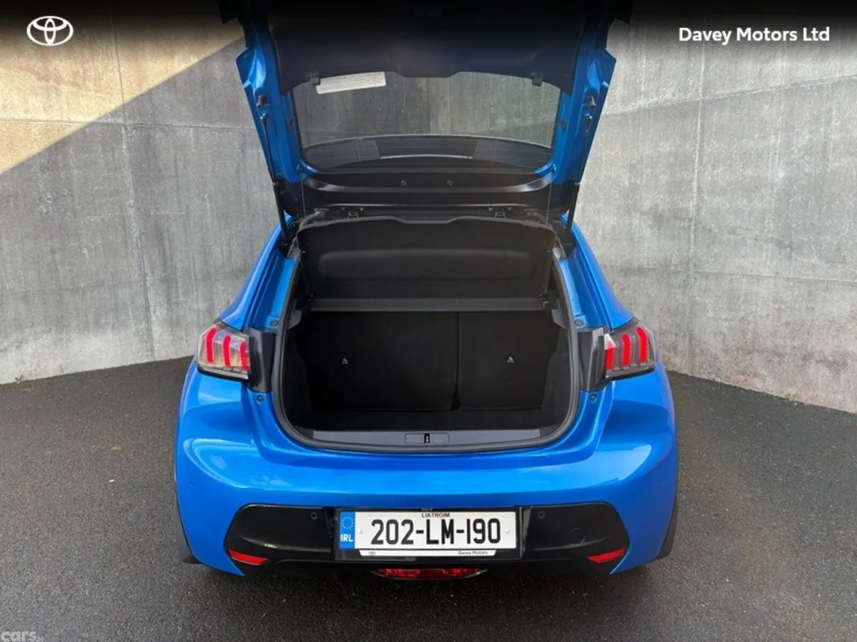 Peugeot 208 Hatchback, Electric, 2020, Blue
