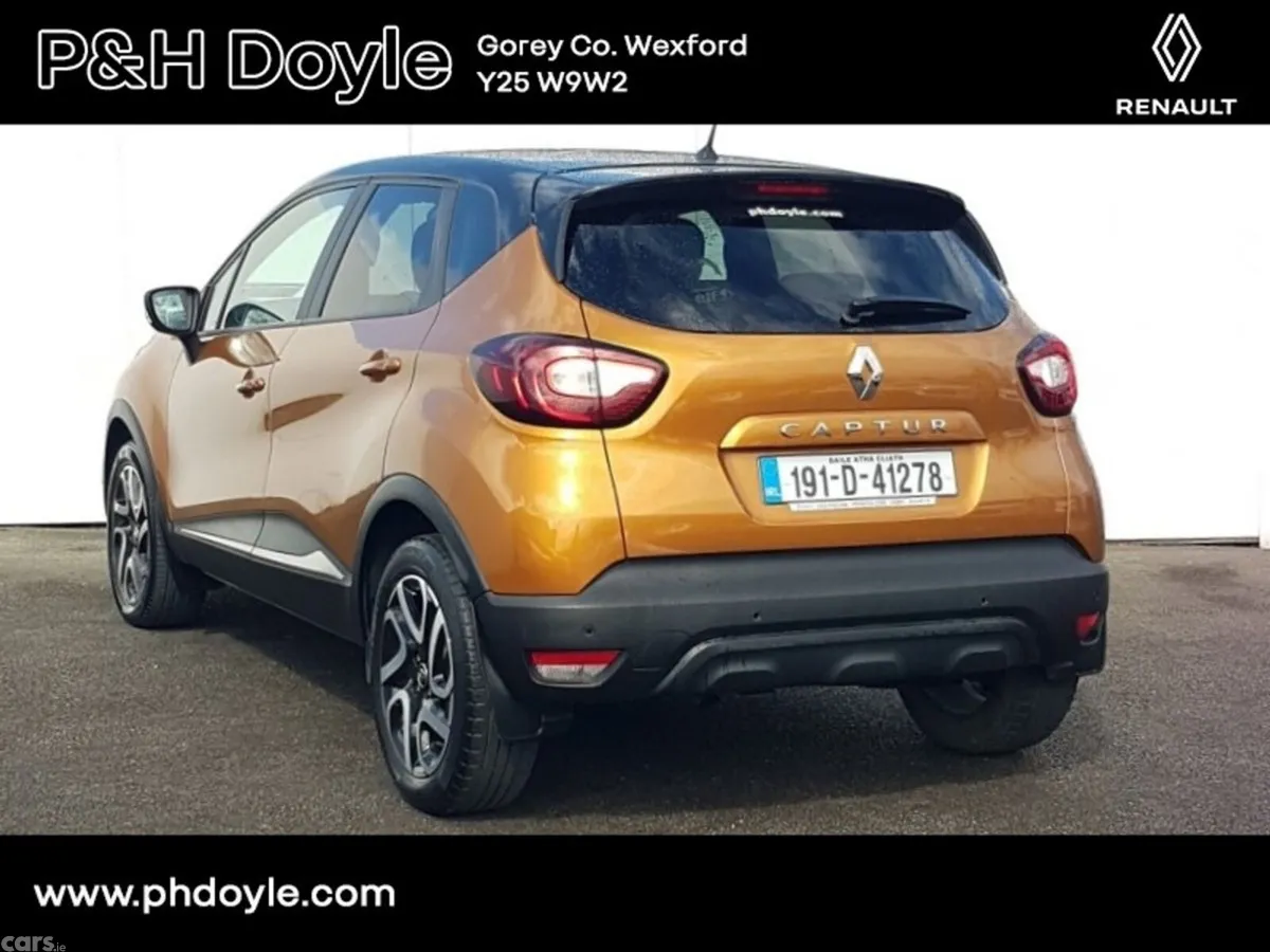 Renault Captur Hatchback, Petrol, 2019, Orange