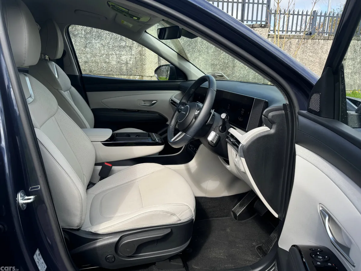 Hyundai Tucson SUV, Petrol Plug-in Hybrid, 2025, Blue