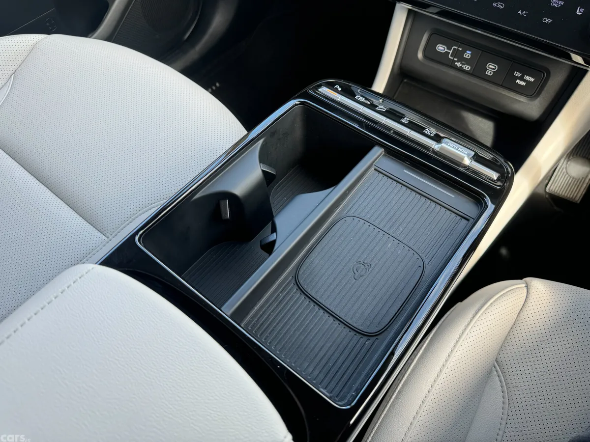 Hyundai Tucson SUV, Petrol Plug-in Hybrid, 2025, Blue