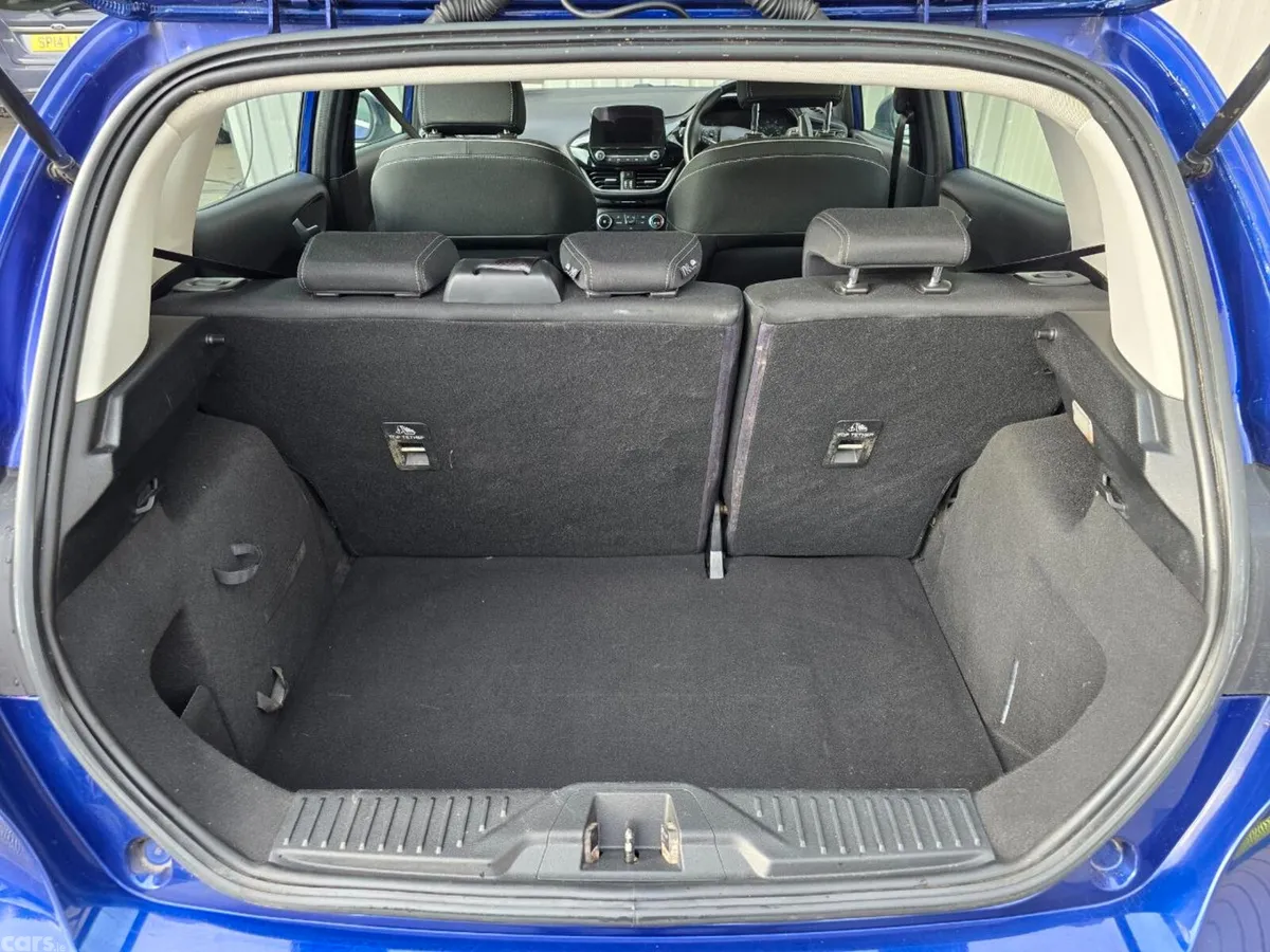 Ford Fiesta Hatchback, Petrol, 2017, Blue