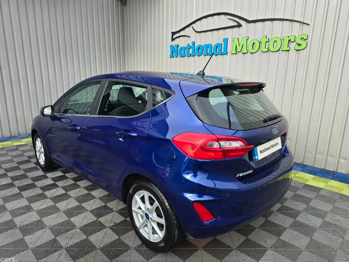 Ford Fiesta Hatchback, Petrol, 2017, Blue