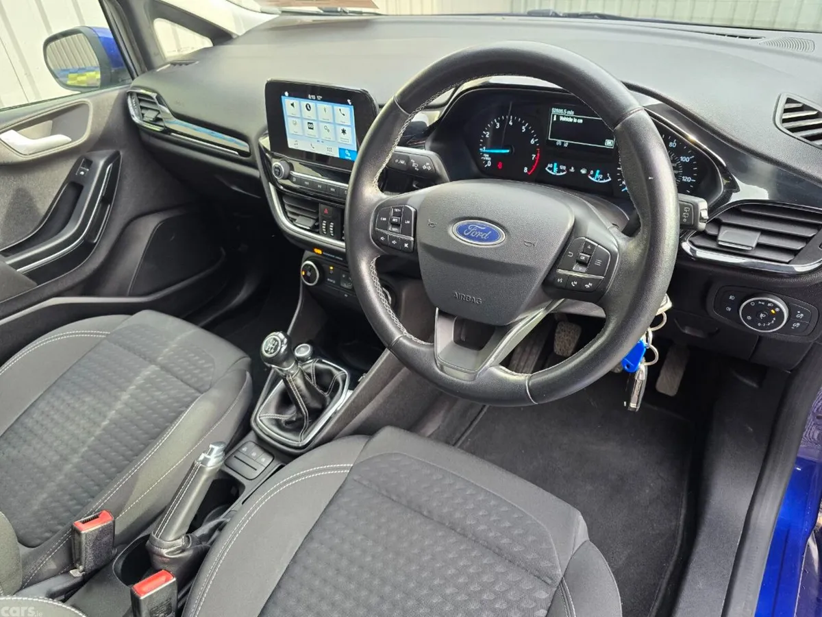 Ford Fiesta Hatchback, Petrol, 2017, Blue