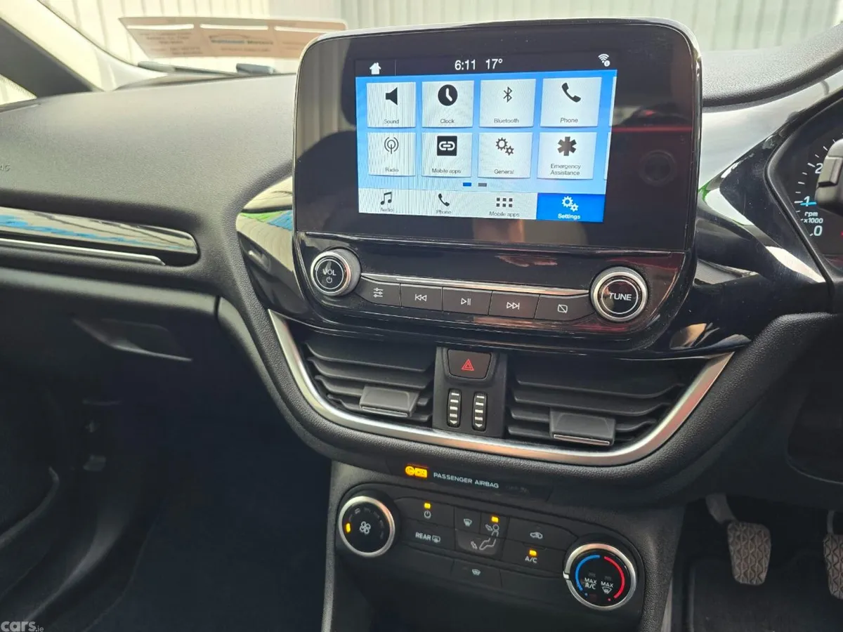Ford Fiesta Hatchback, Petrol, 2017, Blue