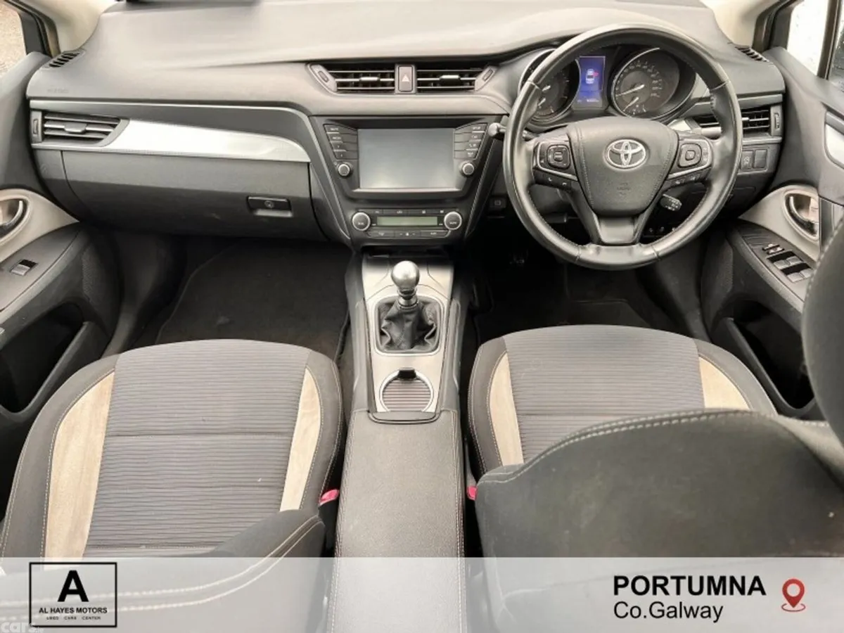 Toyota Avensis Saloon, Diesel, 2016, Brown