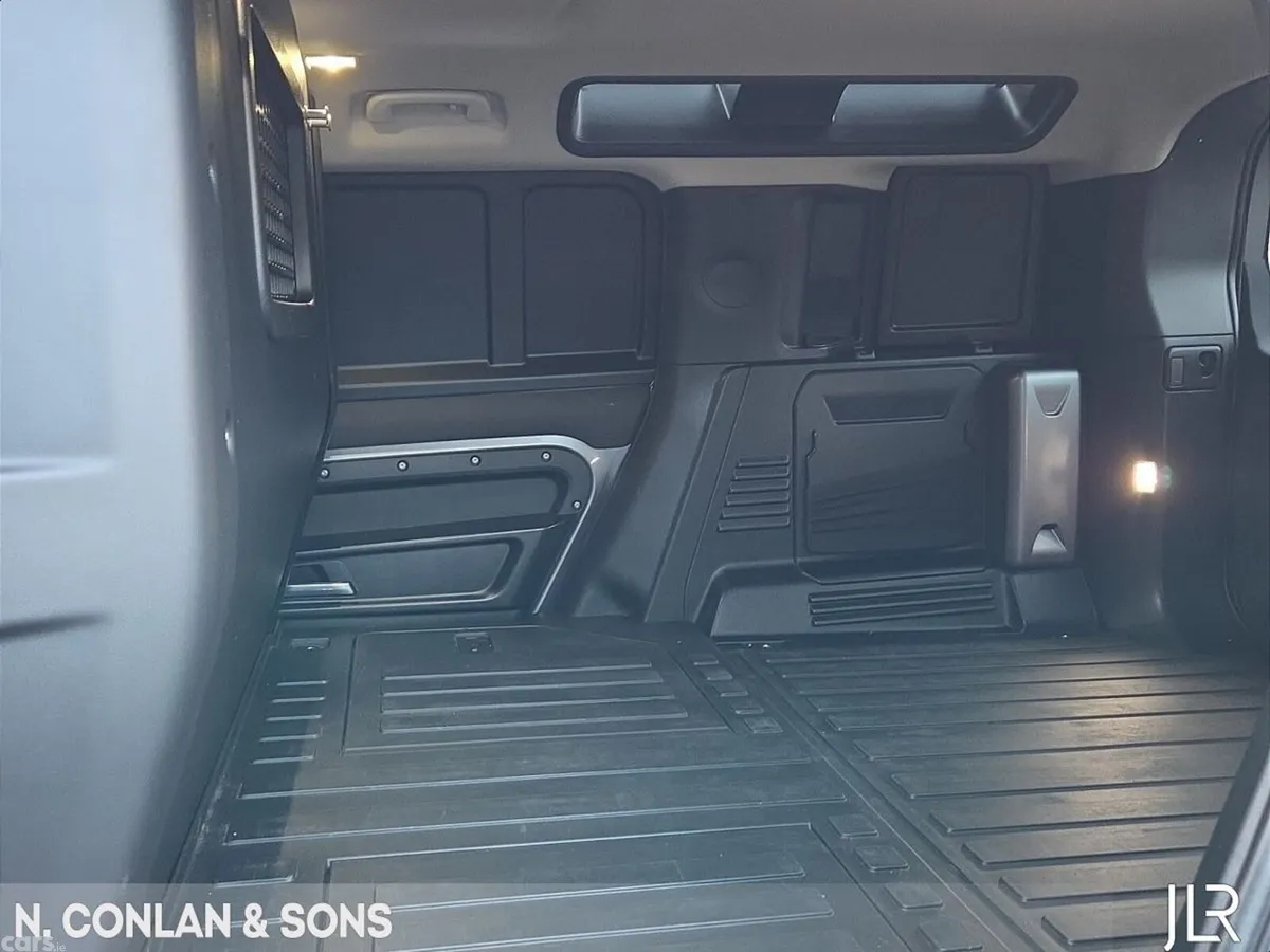 Land Rover Defender SUV, Diesel, 2022, Grey