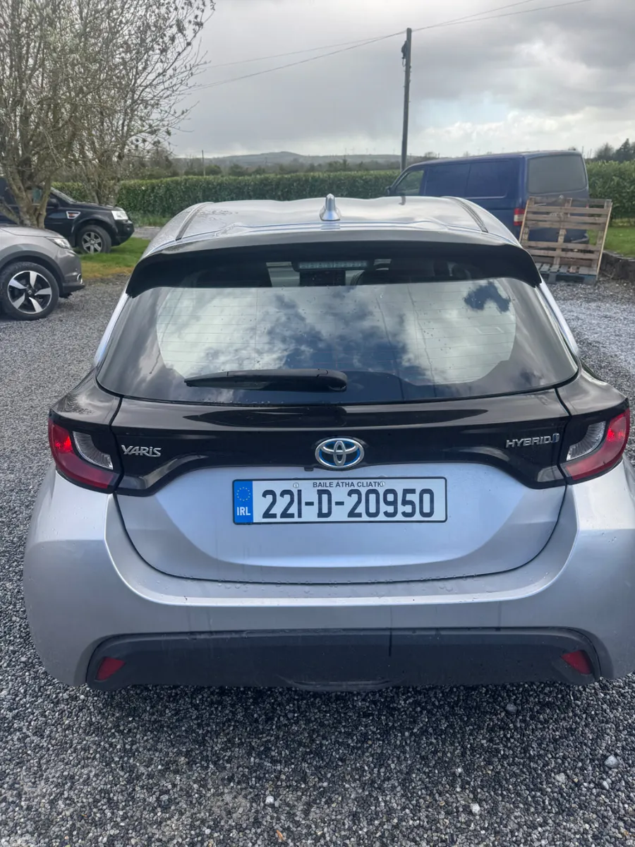 Toyota Yaris Hatchback, Petrol Hybrid, 2022, Grey