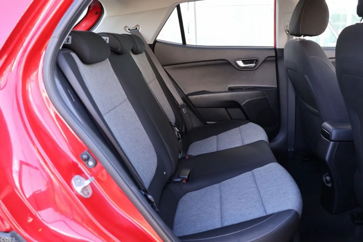 Kia Stonic Estate, Petrol, 2019, Red