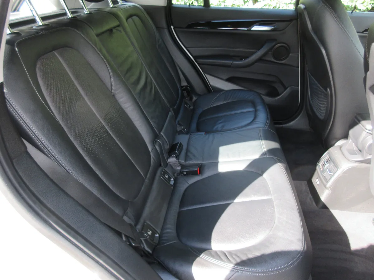 BMW X1 Estate, Petrol Plug-in Hybrid, 2021, White