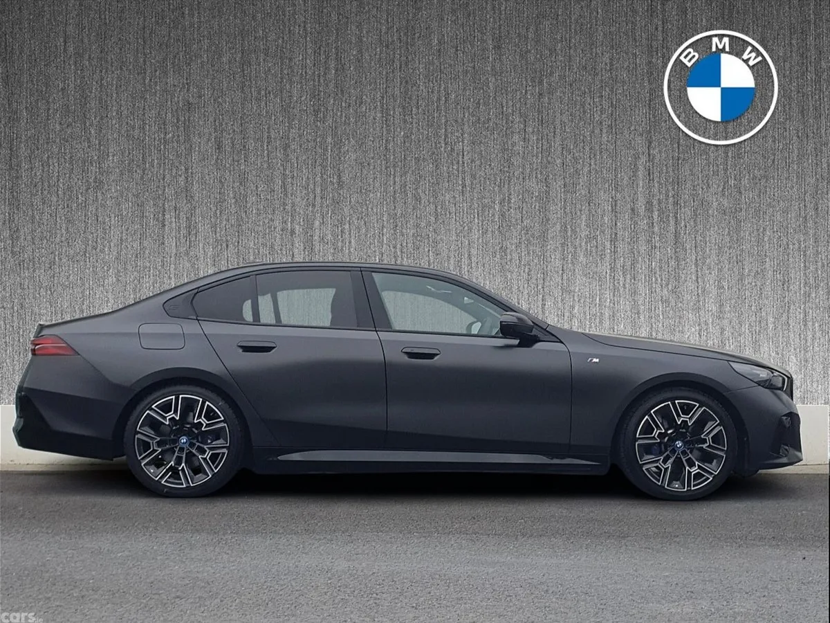 BMW 5-Series Saloon, Petrol Plug-in Hybrid, 2024, Grey