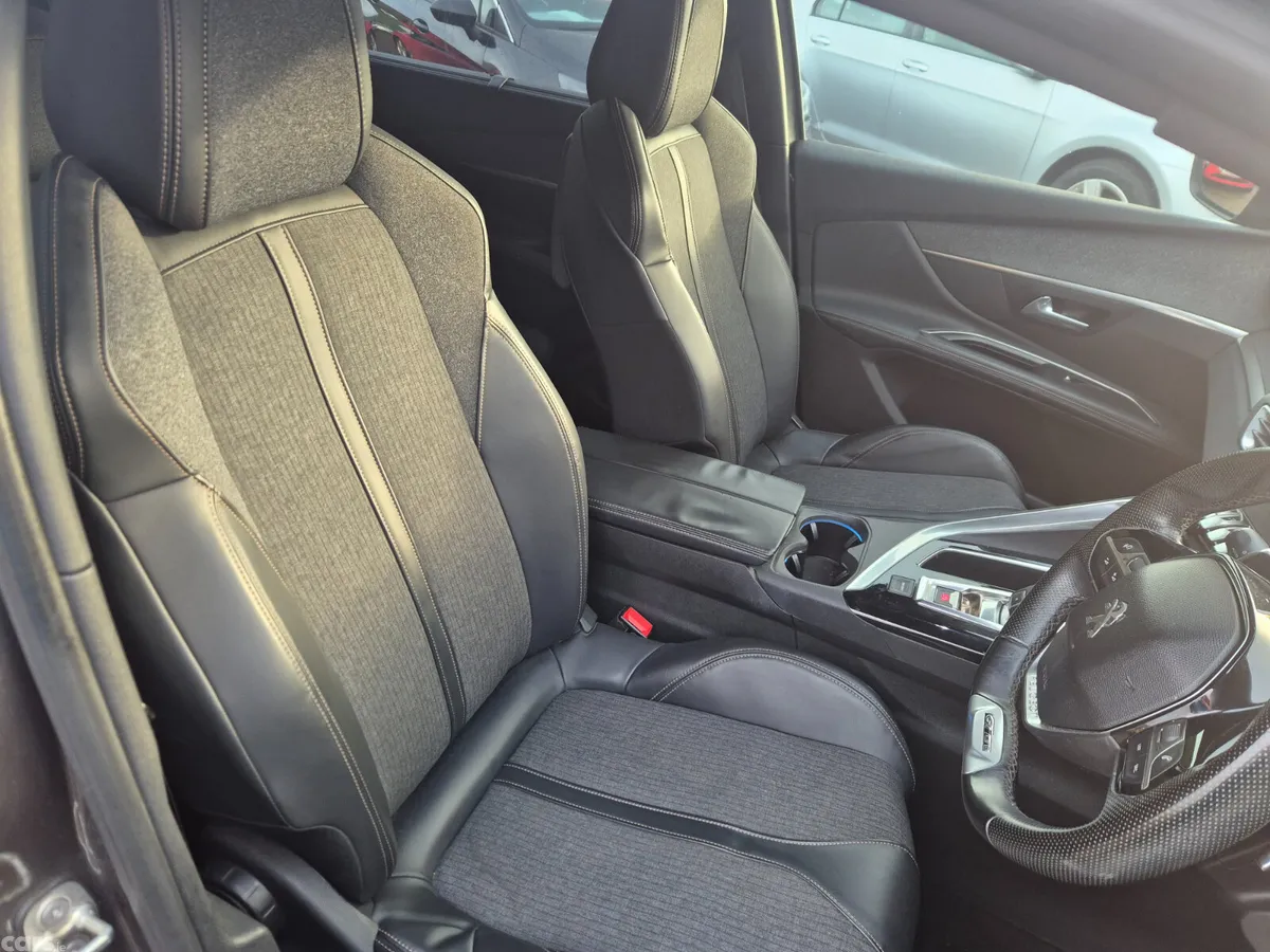 Peugeot 5008 SUV, Diesel, 2018, Grey