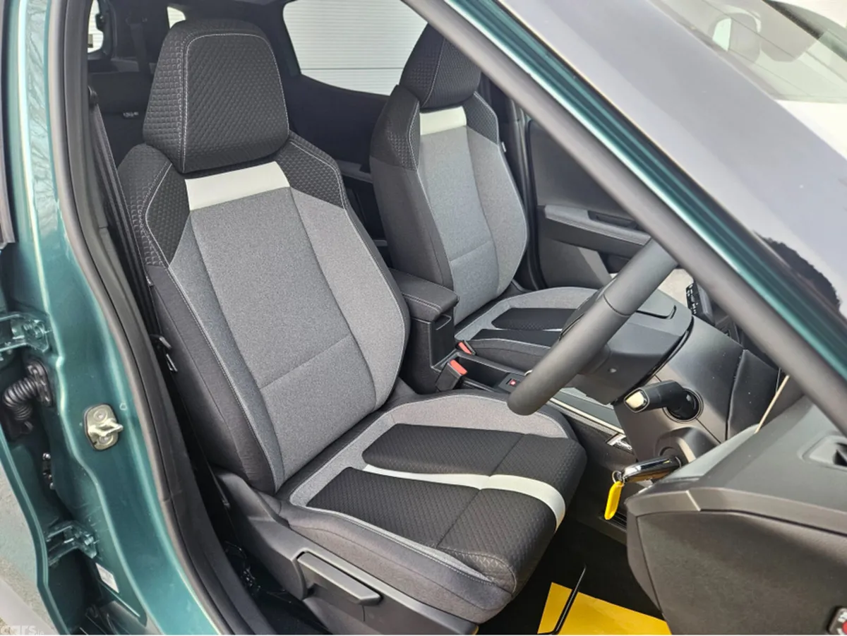 Opel Frontera SUV, Petrol Hybrid, 2026, Green