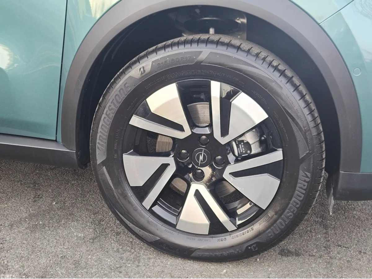 Opel Frontera SUV, Petrol Hybrid, 2026, Green