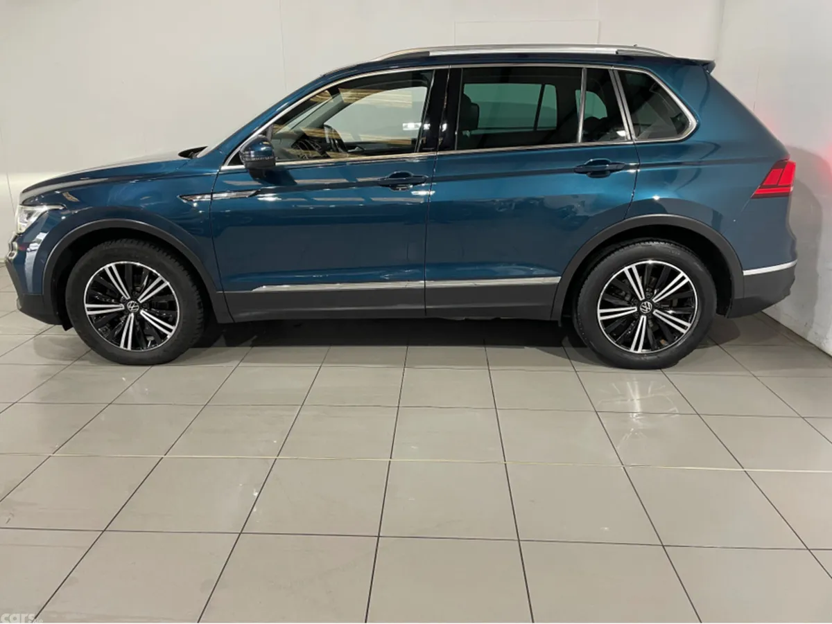 Volkswagen Tiguan SUV, Diesel, 2022, Blue