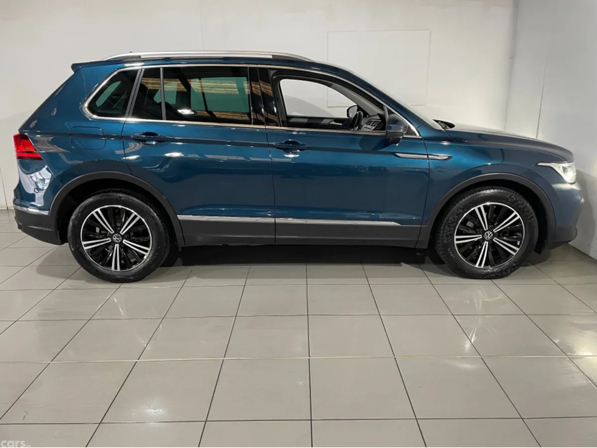 Volkswagen Tiguan SUV, Diesel, 2022, Blue