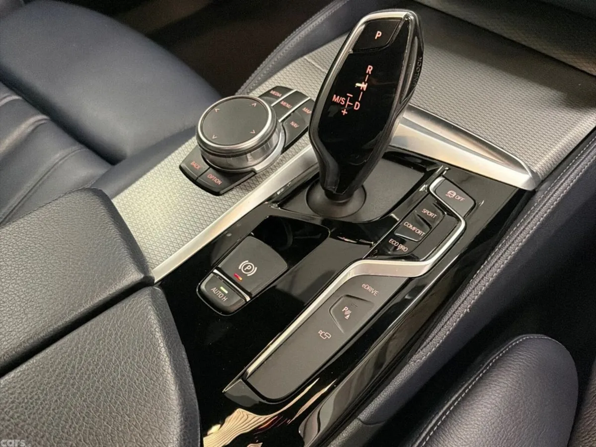 BMW 5-Series Saloon, Petrol Plug-in Hybrid, 2019, Grey