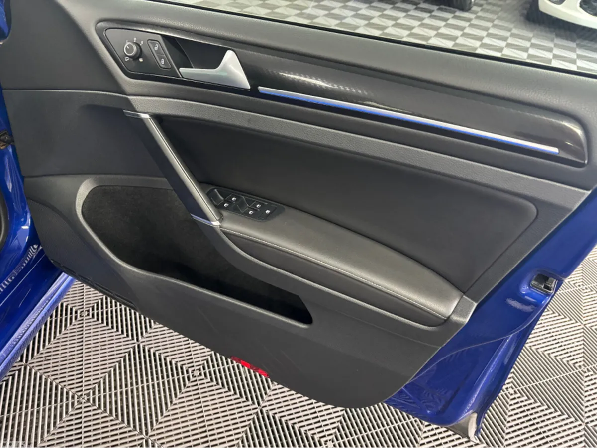 Volkswagen Golf Hatchback, Petrol, 2014, Blue