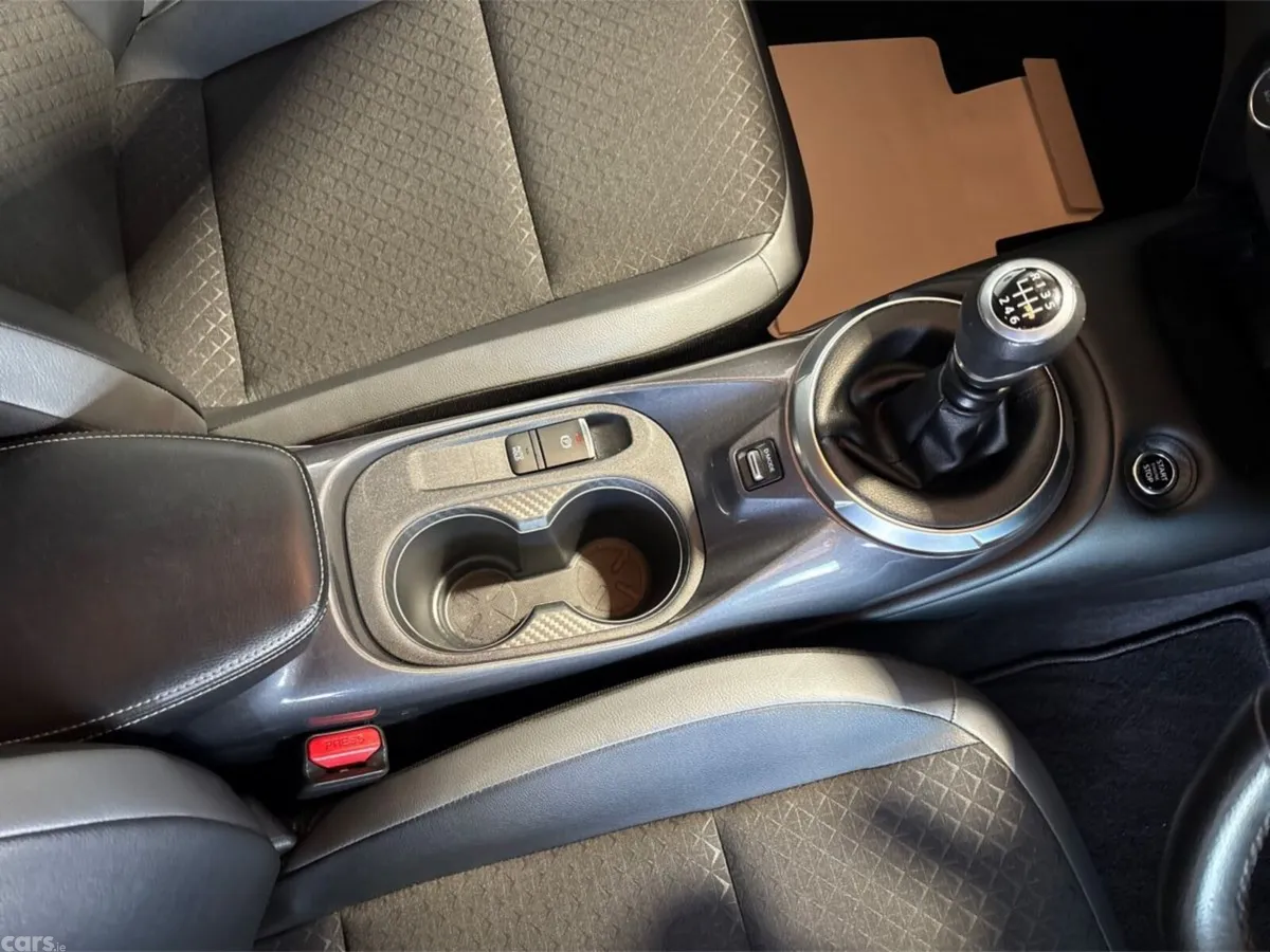 Nissan Juke SUV, Petrol, 2024, Red
