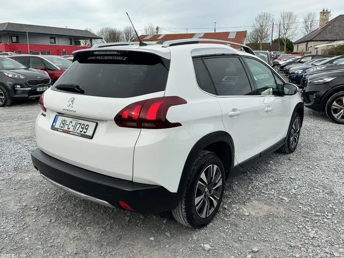 Peugeot 2008 Hatchback, Petrol, 2019, White