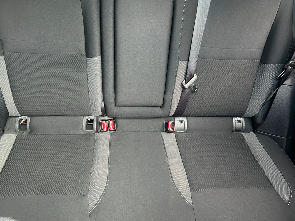 Nissan Qashqai MPV, Diesel, 2019, Red