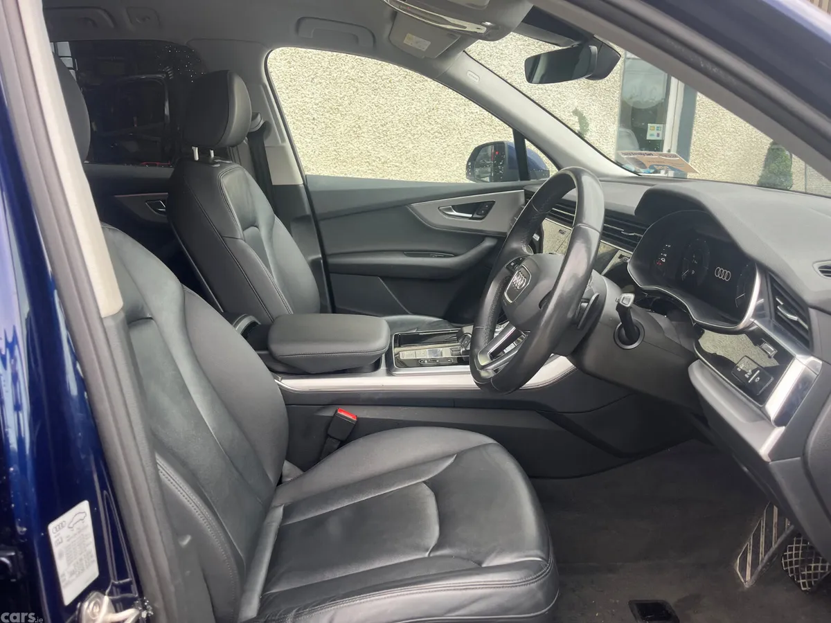 Audi Q7 SUV, Petrol Plug-in Hybrid, 2022, Blue