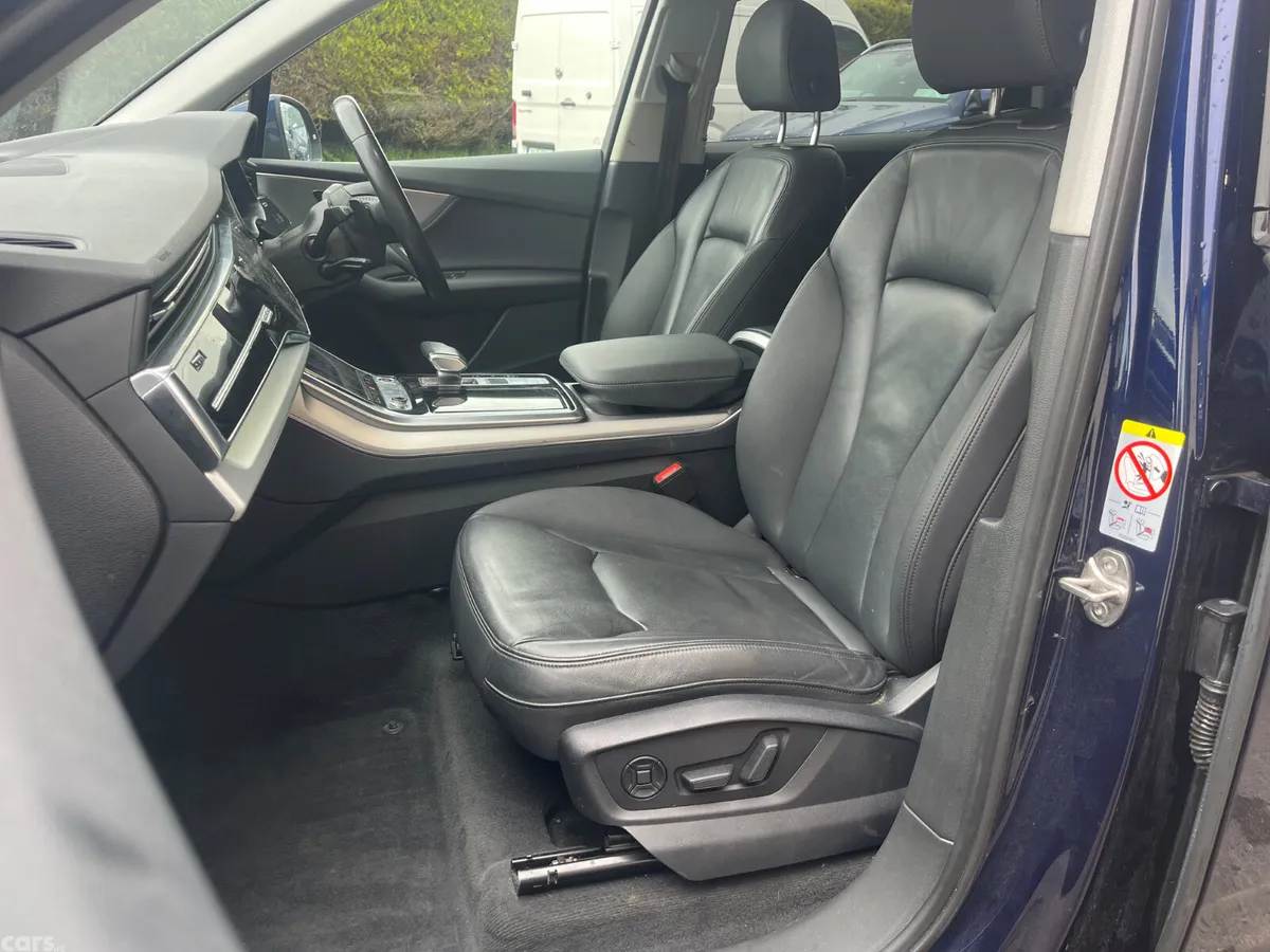 Audi Q7 SUV, Petrol Plug-in Hybrid, 2022, Blue