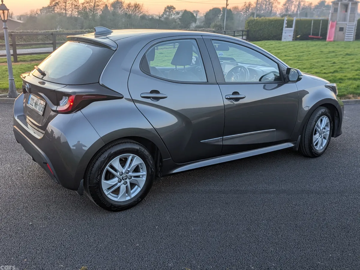 Toyota Yaris Hatchback, Petrol, 2022, Grey