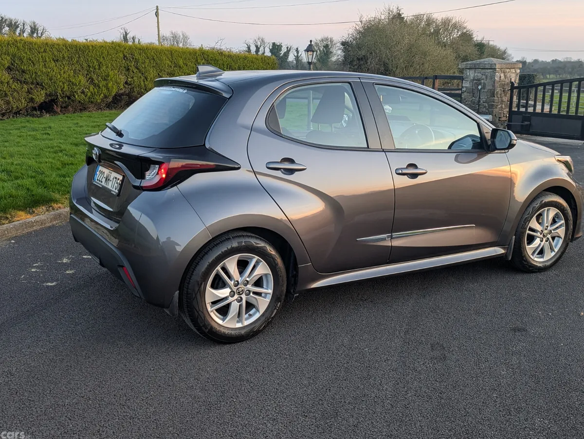 Toyota Yaris Hatchback, Petrol, 2022, Grey