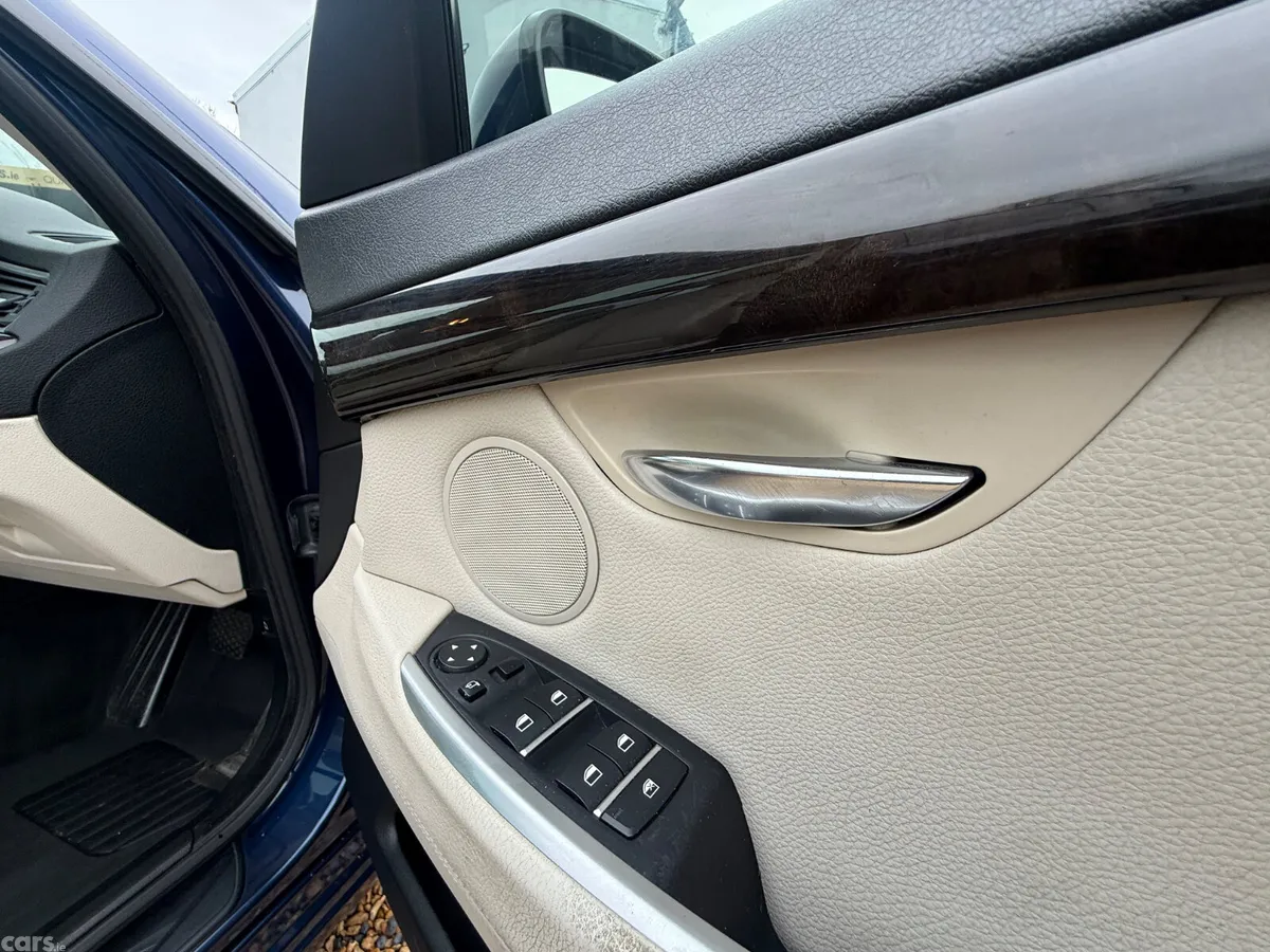 BMW 5-Series Saloon, Diesel, 2010, Blue