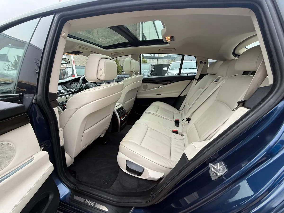BMW 5-Series Saloon, Diesel, 2010, Blue