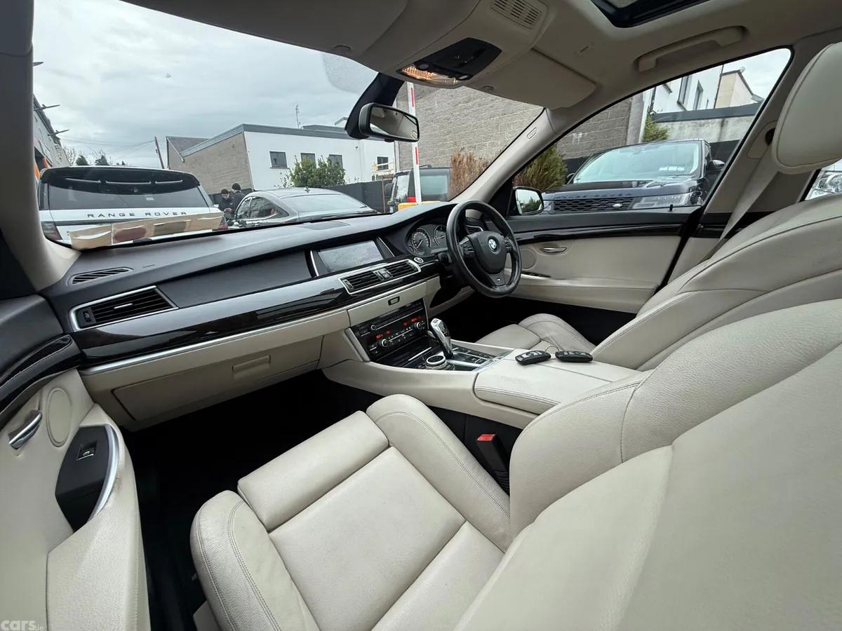 BMW 5-Series Saloon, Diesel, 2010, Blue