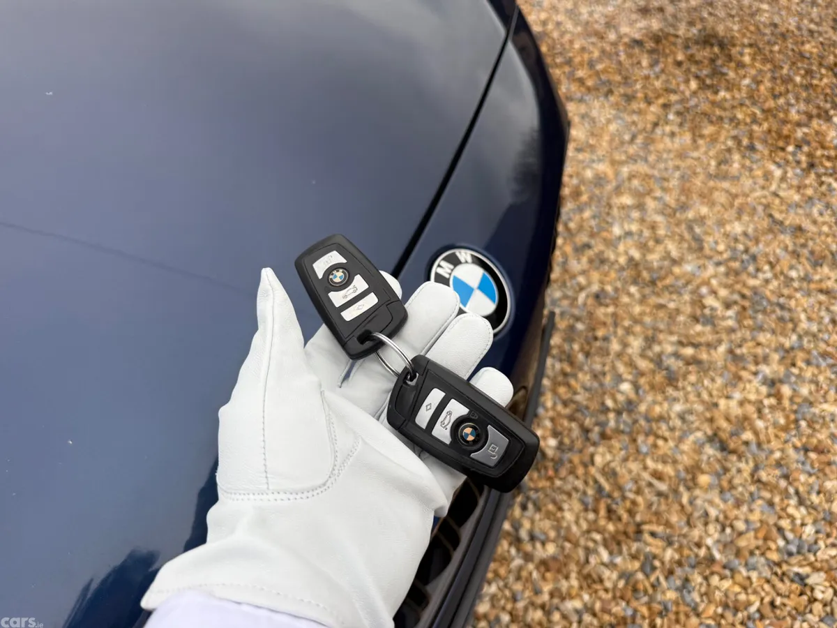 BMW 5-Series Saloon, Diesel, 2010, Blue