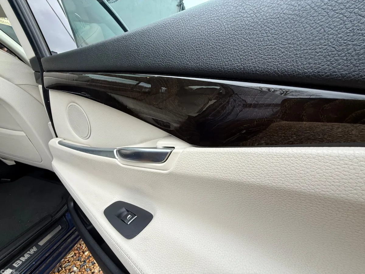 BMW 5-Series Saloon, Diesel, 2010, Blue