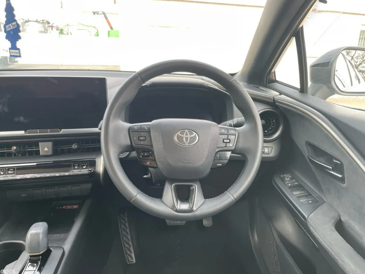 Toyota C-HR Hatchback, Petrol Hybrid, 2024, White