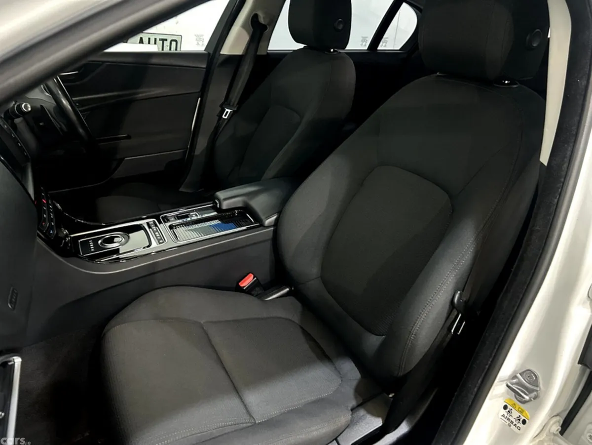 Jaguar XE Saloon, Diesel, 2018, White