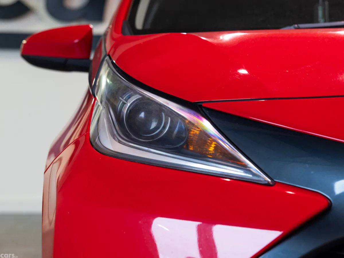 Toyota Aygo Hatchback, Petrol, 2017, Red