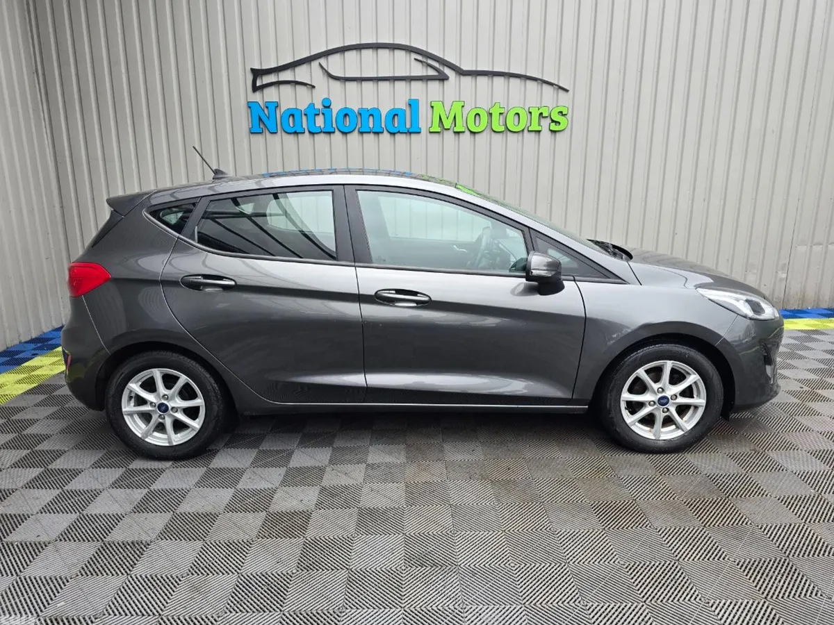 Ford Fiesta Hatchback, Petrol, 2018, Grey