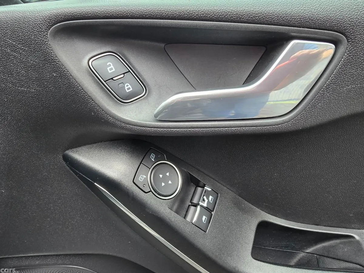 Ford Fiesta Hatchback, Petrol, 2018, Grey