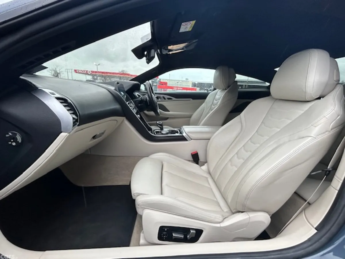 BMW 8-Series Coupe, Diesel, 2019, Blue