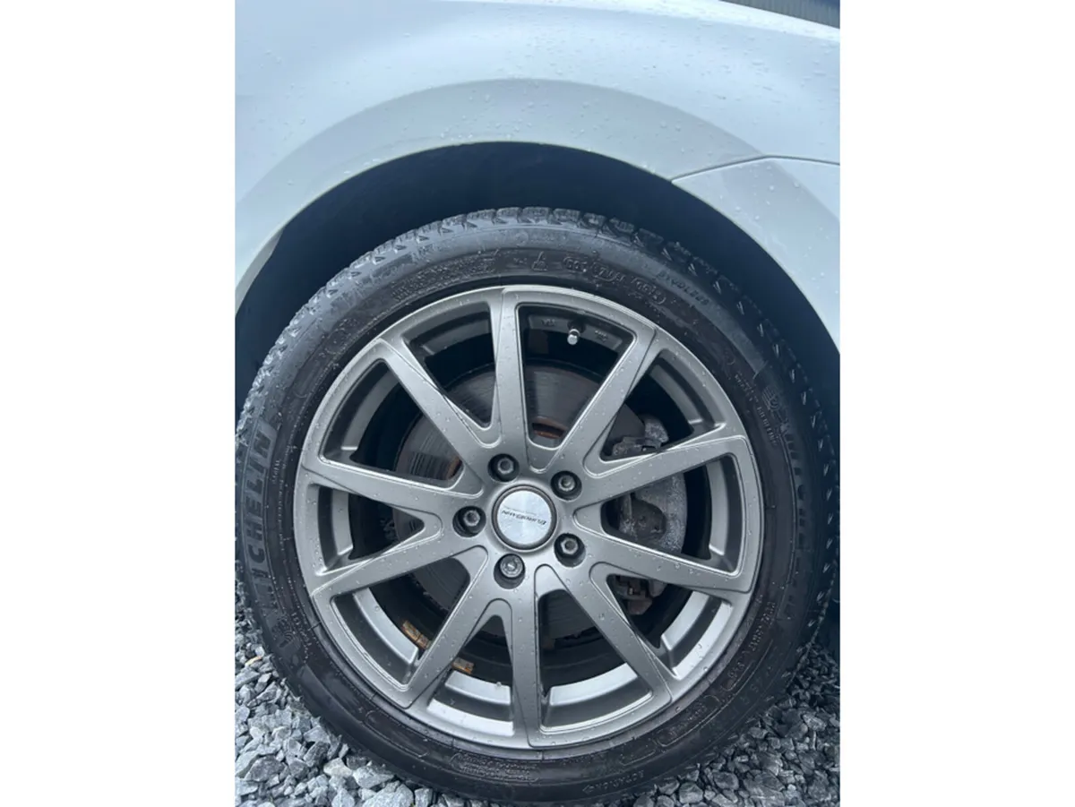 Volkswagen Golf Hatchback, Petrol, 2017, White