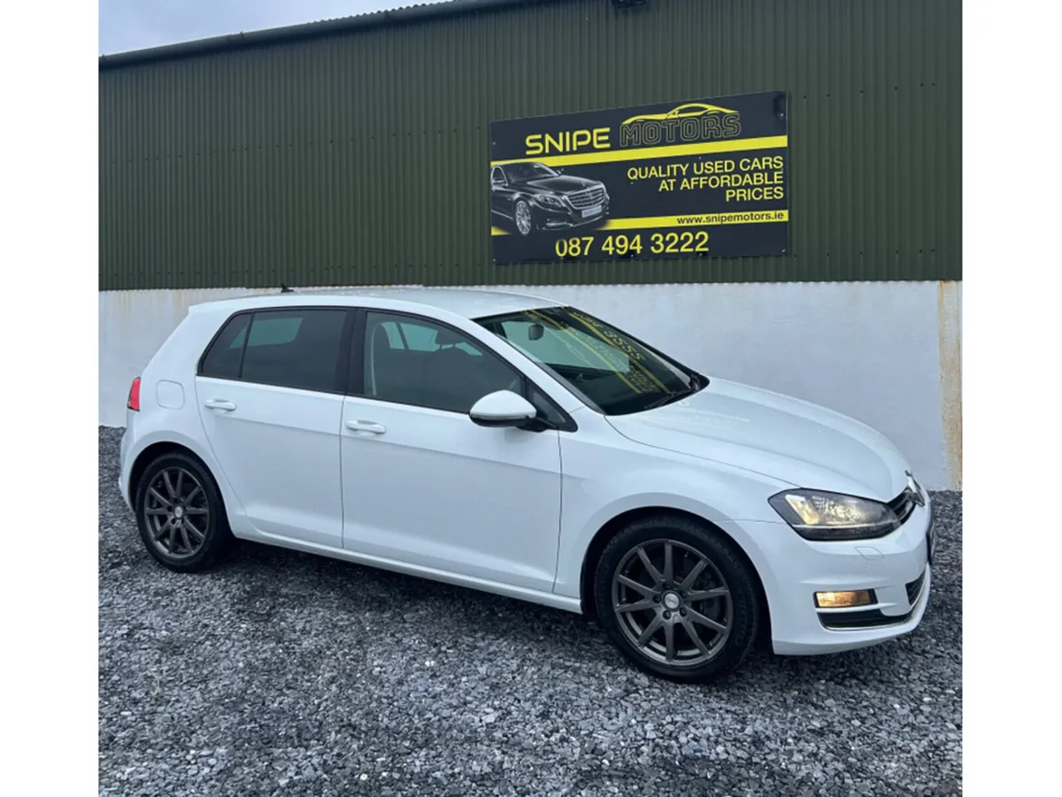 Volkswagen Golf Hatchback, Petrol, 2017, White