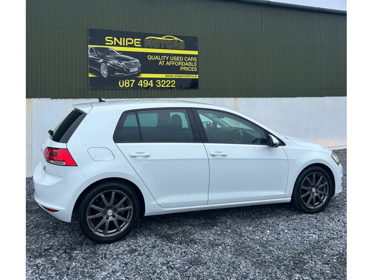 Volkswagen Golf Hatchback, Petrol, 2017, White